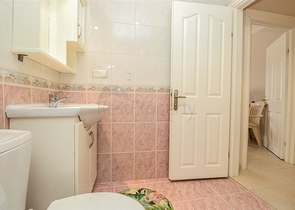 3+2 floor plan apartment in the central area of Alanya