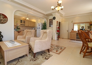 3+2 floor plan apartment in the central area of Alanya