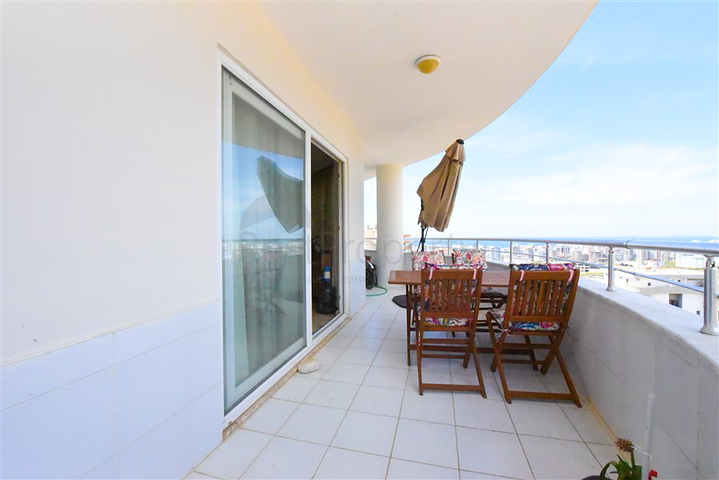 Furnished 2+1 apartment in Mahmutlar