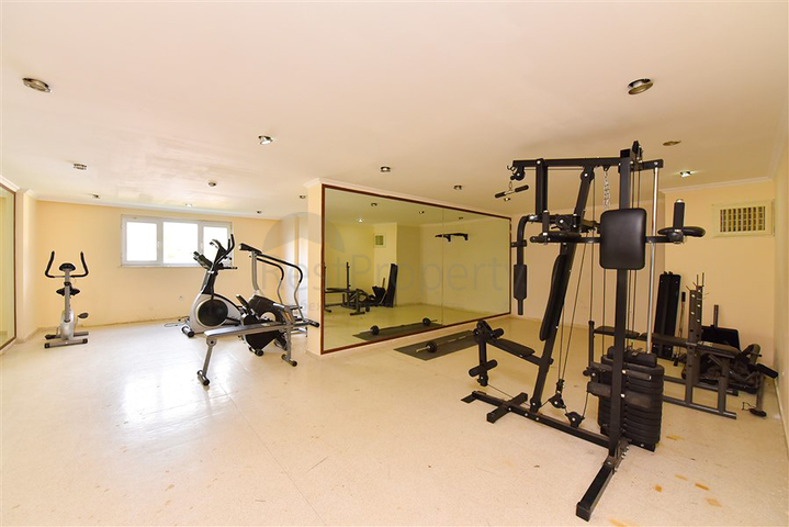 Furnished 2+1 apartment in Mahmutlar