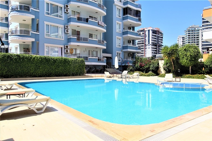 2+1 apartment in Mahmutlar district