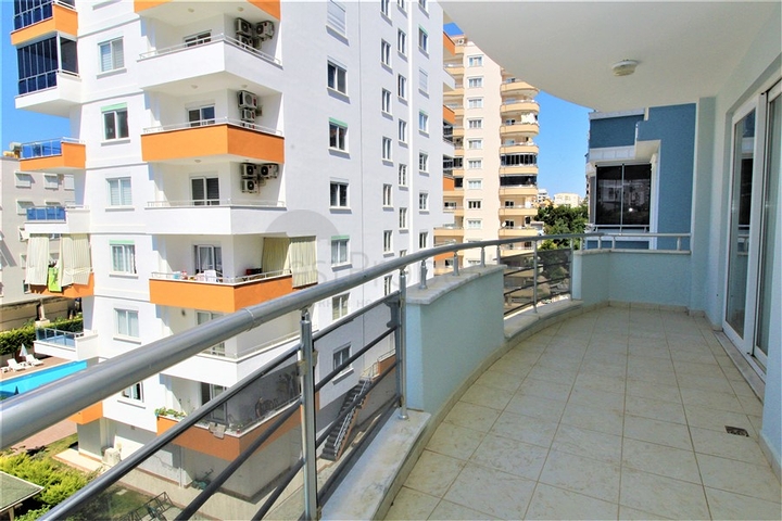 2+1 apartment in Mahmutlar district