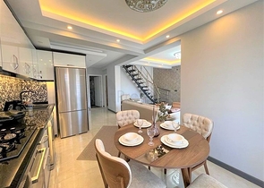 Spacious 4+1 penthouse in the center of Alanya with a view of the fortress