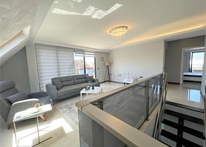 Spacious 4+1 penthouse in the center of Alanya with a view of the fortress