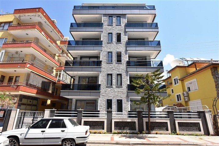 4+1 penthouse in the center of Alanya within walking distance to the sea