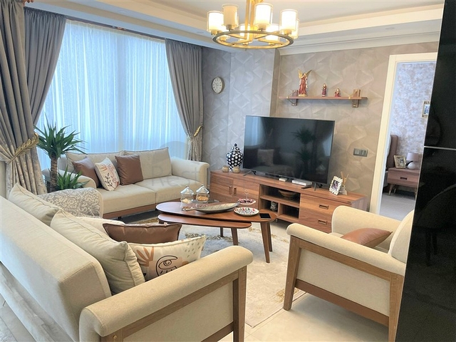 4+1 penthouse in the center of Alanya within walking distance to the sea