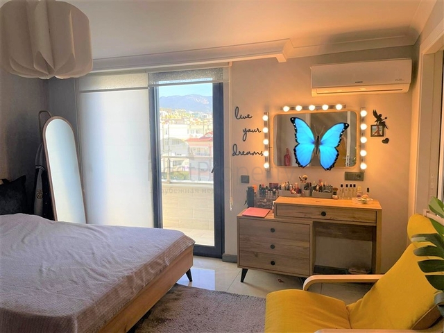 4+1 penthouse in the center of Alanya within walking distance to the sea