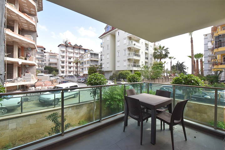 Spacious 3+1 apartment in the Center of Alanya
