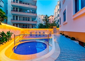 Spacious 3+1 apartment in the Center of Alanya