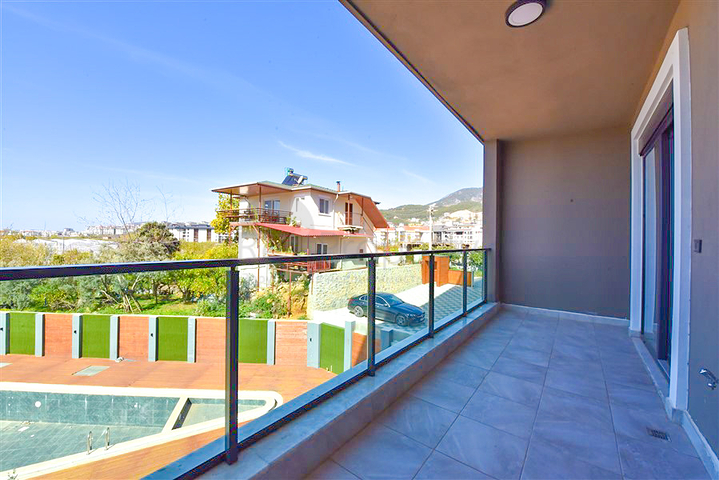 Duplex for a large family in the Oba area