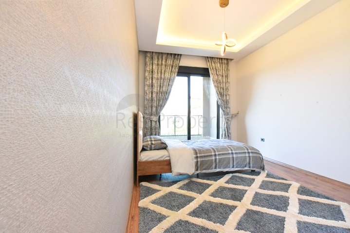 Duplex for a large family in the Oba area