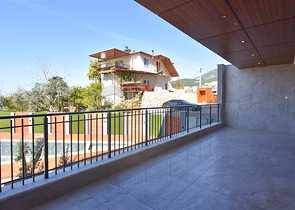 Duplex for a large family in the Oba area