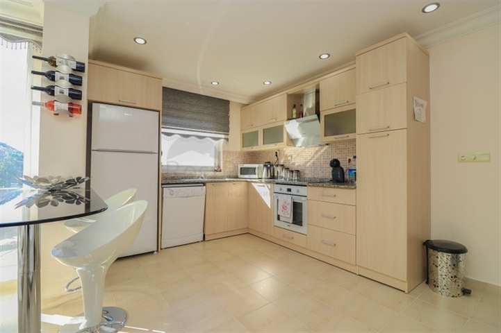 3+1 penthouse with stunning sea views in the picturesque Bektash area