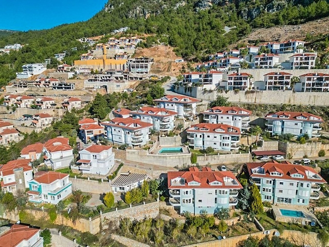 3+1 penthouse with stunning sea views in the picturesque Bektash area