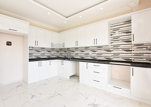 Spacious penthouse with sea view in the center of Alanya