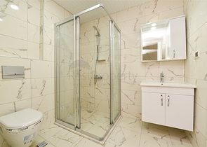 Spacious penthouse with sea view in the center of Alanya