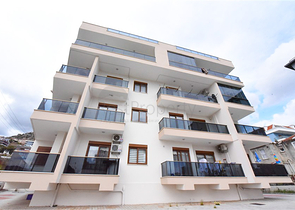 Spacious penthouse with sea view in the center of Alanya