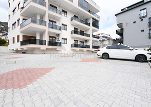 Spacious penthouse with sea view in the center of Alanya