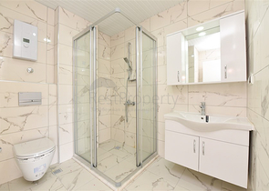 Spacious penthouse with sea view in the center of Alanya