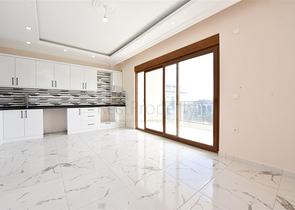 Spacious penthouse with sea view in the center of Alanya
