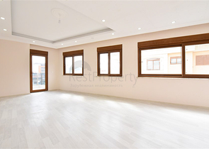 Spacious penthouse with sea view in the center of Alanya