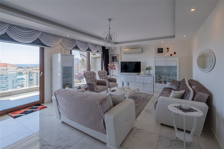 3+1 penthouse with sea view in Cikcilli area