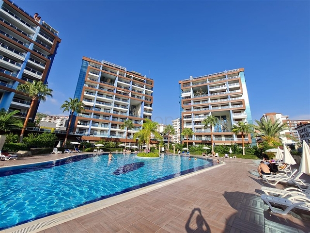 3+1 penthouse with sea view in Cikcilli area