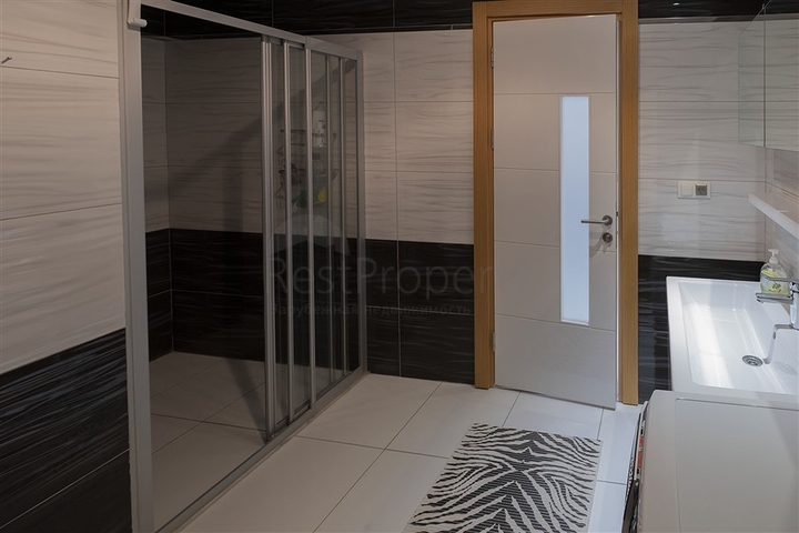 3+1 penthouse with sea view in Cikcilli area