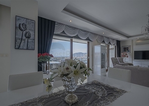 3+1 penthouse with sea view in Cikcilli area