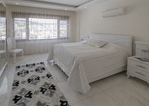 3+1 penthouse with sea view in Cikcilli area