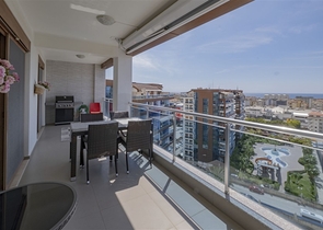 3+1 penthouse with sea view in Cikcilli area