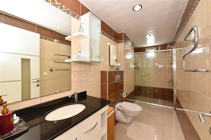 Apartments in a complex with hotel infrastructure