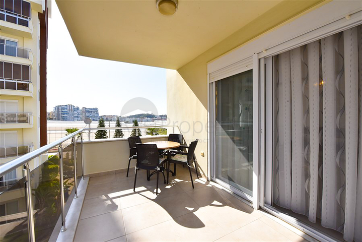 Apartments in a complex with hotel infrastructure