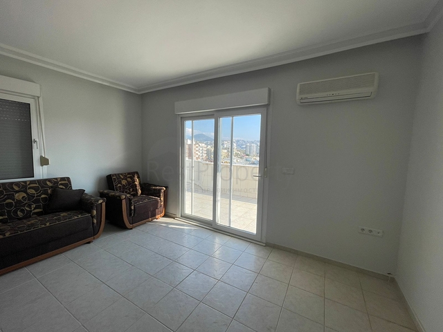 4+1 penthouse in a complex with minimal infrastructure in the Mahmutlar area