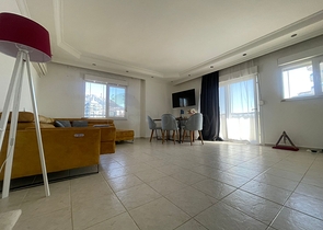 4+1 penthouse in a complex with minimal infrastructure in the Mahmutlar area