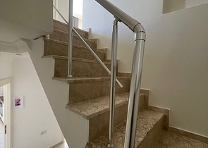 4+1 penthouse in a complex with minimal infrastructure in the Mahmutlar area