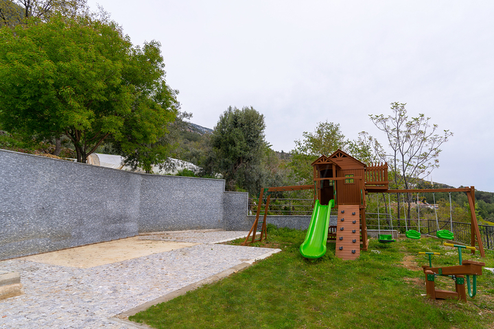 4+1 villa in Mahmutlar area 