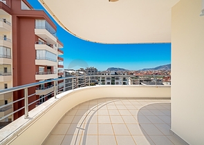 2+1 apartment in Tosmur district