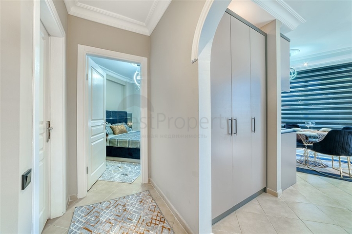 Apartment 500 m from the sea from the owner with a 1+1 layout in the Tosmur area  