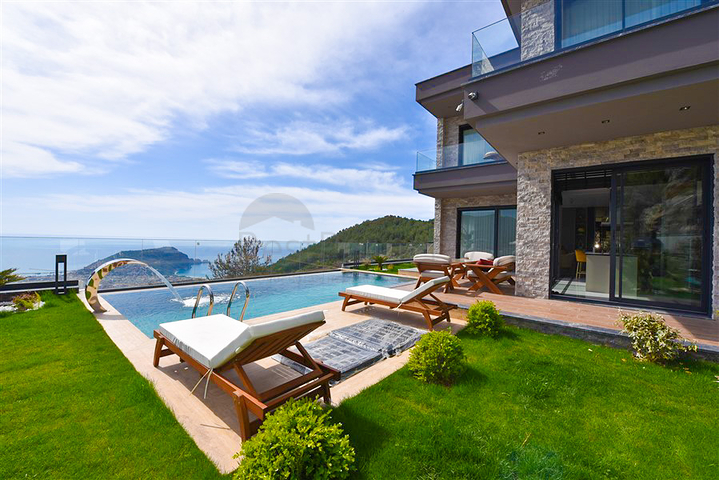 4+1 villa with panoramic sea view 