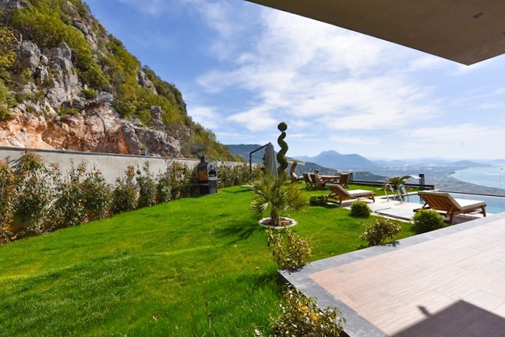 4+1 villa with panoramic sea view 