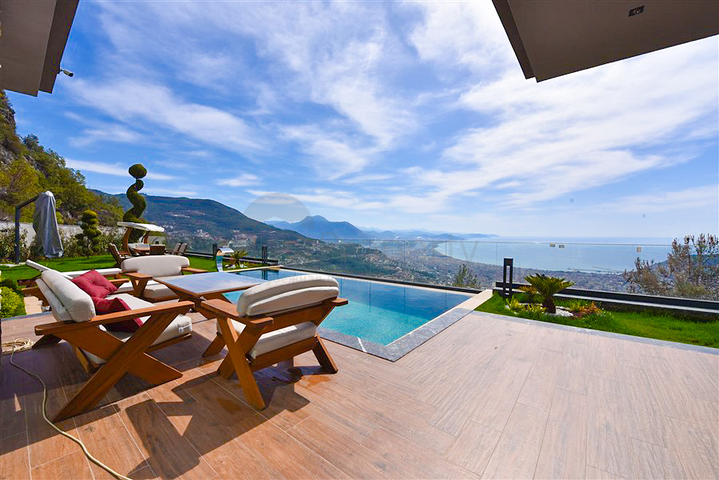 4+1 villa with panoramic sea view 