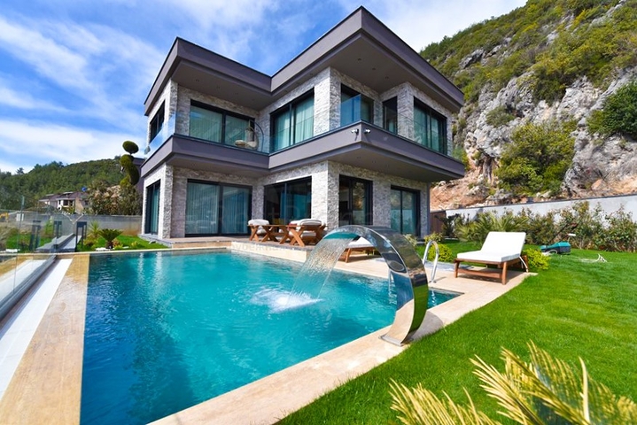 4+1 villa with panoramic sea view 