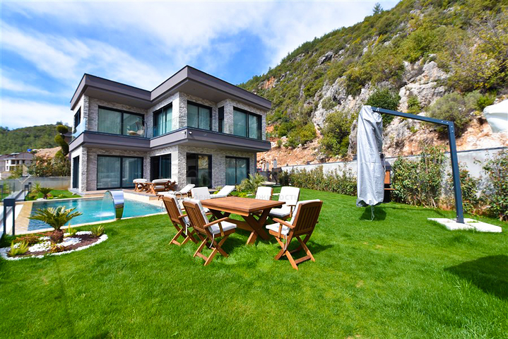 4+1 villa with panoramic sea view 