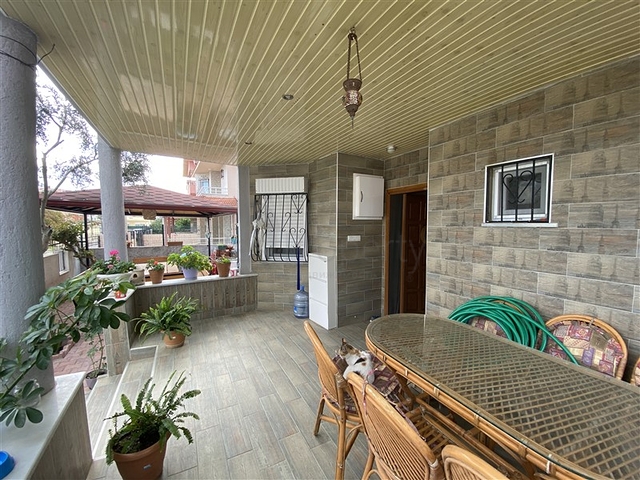 Spacious 3+1 villa 250m from the sea in Konakli district