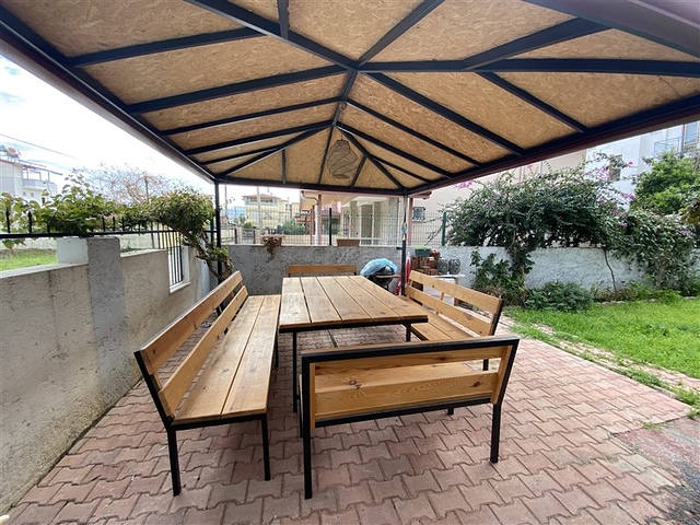 Spacious 3+1 villa 250m from the sea in Konakli district