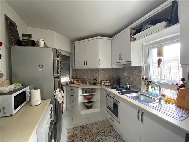 Spacious 3+1 villa 250m from the sea in Konakli district