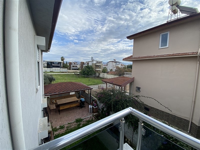 Spacious 3+1 villa 250m from the sea in Konakli district