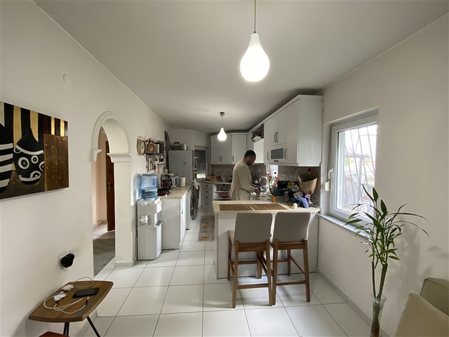 Spacious 3+1 villa 250m from the sea in Konakli district