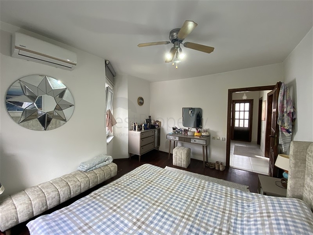 Spacious 3+1 villa 250m from the sea in Konakli district